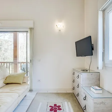 Les Ecureuils By Interhome דירה קפברטון