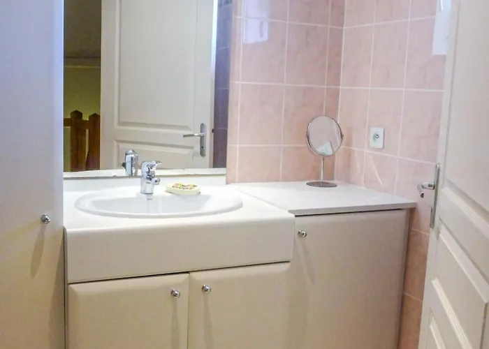 Les Ecureuils By Interhome Apartment